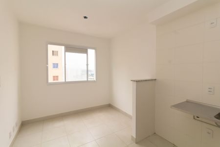 Apartamento para alugar com 32m², 2 quartos e sem vaga Apartamento para alugar com 32m², 2 quartos e sem vagaSala/Cozinha