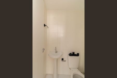 Apartamento para alugar com 32m², 2 quartos e sem vaga Apartamento para alugar com 32m², 2 quartos e sem vagaBanheiro