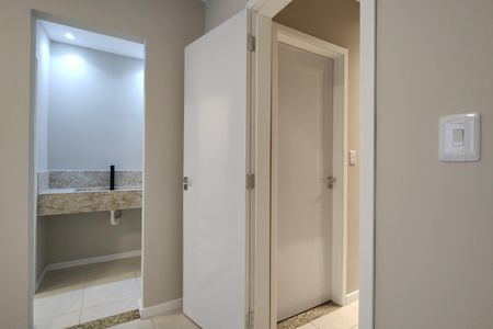 Casa de condomínio à venda com 209m², 4 quartos e 3 vagasQuarto 4 - Suíte