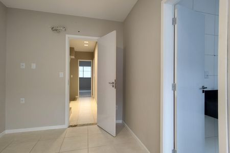 Casa de condomínio à venda com 209m², 4 quartos e 3 vagasQuarto 1 - Suíte