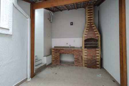 Casa de condomínio à venda com 209m², 4 quartos e 3 vagasChurrasqueira