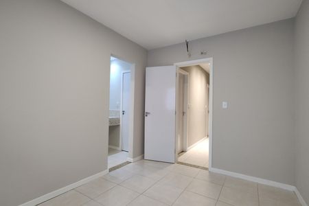 Casa de condomínio à venda com 209m², 4 quartos e 3 vagasQuarto 4 - Suíte