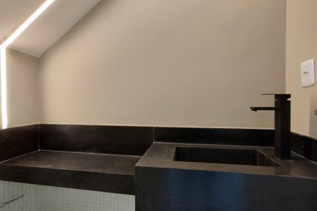 Casa de condomínio à venda com 209m², 4 quartos e 3 vagasLavabo 1