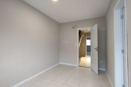 Casa de condomínio à venda com 209m², 4 quartos e 3 vagasQuarto 1 - Suíte