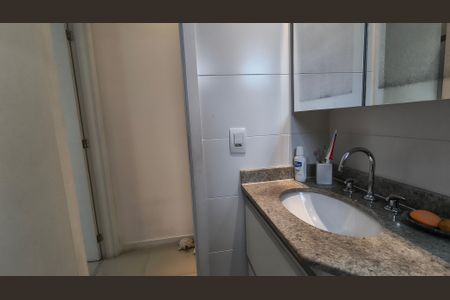 Apartamento à venda com 156m², 3 quartos e 2 vagas Apartamento à venda com 156m², 3 quartos e 2 vagasBanheiro da Suíte 3