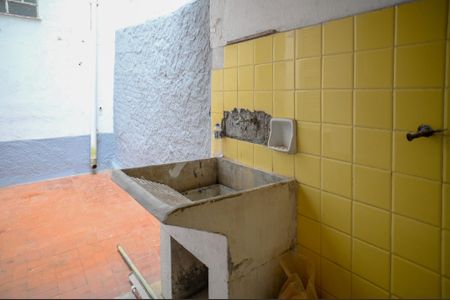 Casa à venda com 109m², 2 quartos e sem vagaÁrea de Serviço 