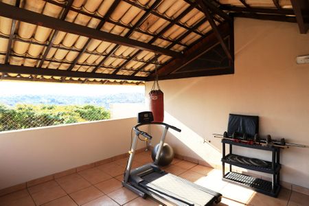 Casa à venda com 456m², 4 quartos e 4 vagas Casa à venda com 456m², 4 quartos e 4 vagasCobertura