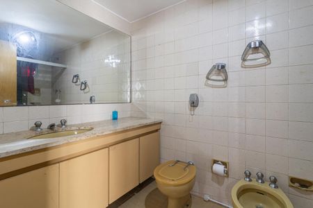 Apartamento à venda com 130m², 3 quartos e 1 vagaBanheiro da Suíte