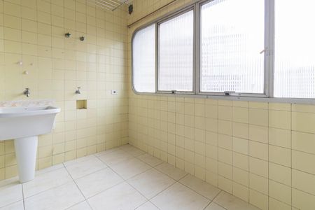 Apartamento à venda com 130m², 3 quartos e 1 vagaÁrea de Serviço