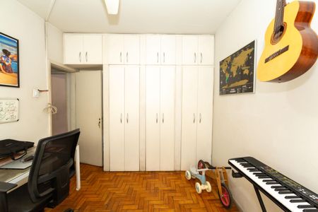 Apartamento à venda com 220m², 4 quartos e 1 vagaQuarto 2