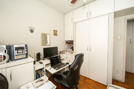 Apartamento à venda com 220m², 4 quartos e 1 vagaQuarto