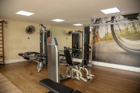 Apartamento à venda com 65m², 2 quartos e 1 vaga Apartamento à venda com 65m², 2 quartos e 1 vagaAcademia