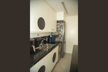 Apartamento à venda com 65m², 2 quartos e 1 vaga Apartamento à venda com 65m², 2 quartos e 1 vagaCozinha e Área de Serviço