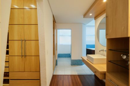 Apartamento à venda com 299m², 3 quartos e 3 vagasBanheiro Social