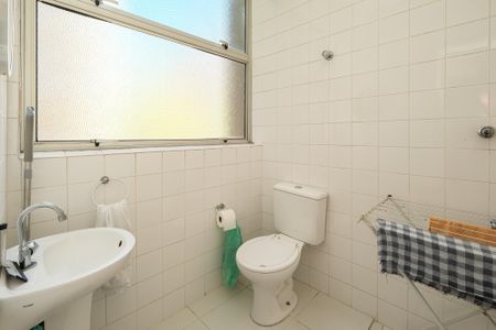 Apartamento à venda com 299m², 3 quartos e 3 vagasBanheiro de Serviço