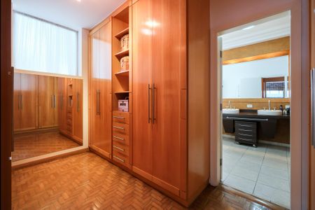 Apartamento à venda com 299m², 3 quartos e 3 vagasSuíte