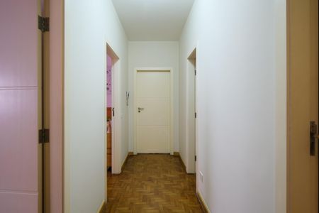 Apartamento à venda com 299m², 3 quartos e 3 vagasCorredor