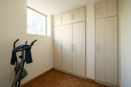 Apartamento à venda com 299m², 3 quartos e 3 vagasQuarto de Serviço