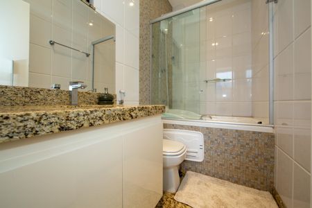 Apartamento à venda com 204m², 3 quartos e 3 vagasBANHEIRO3