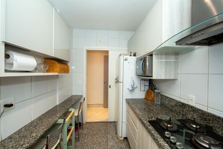 Apartamento à venda com 204m², 3 quartos e 3 vagasCOZINHA
