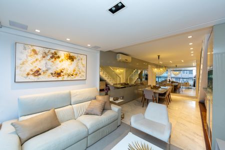 Apartamento à venda com 204m², 3 quartos e 3 vagasSALA