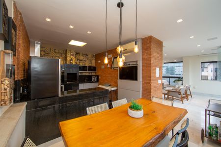 Apartamento à venda com 204m², 3 quartos e 3 vagasESPACO GOURMET