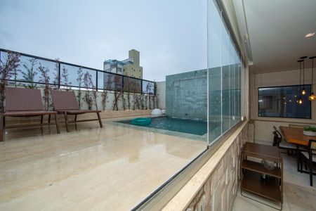 Apartamento à venda com 204m², 3 quartos e 3 vagasCOBERTURA