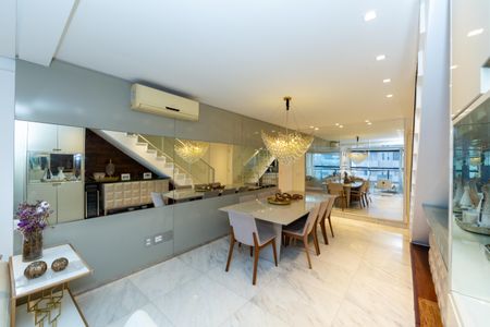 Apartamento à venda com 204m², 3 quartos e 3 vagasSALA