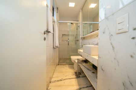 Apartamento à venda com 204m², 3 quartos e 3 vagasBANHEIRO1