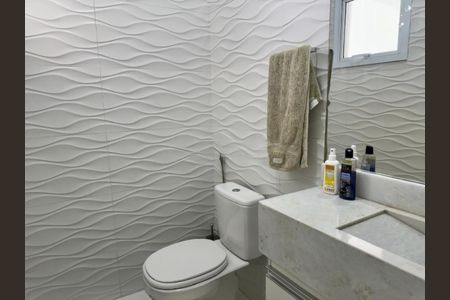 Casa de condomínio à venda com 198m², 3 quartos e 4 vagasFoto 01