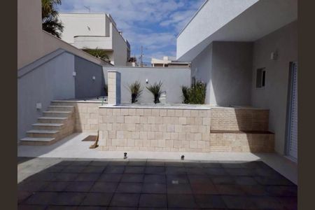 Casa de condomínio à venda com 198m², 3 quartos e 4 vagasFoto 01