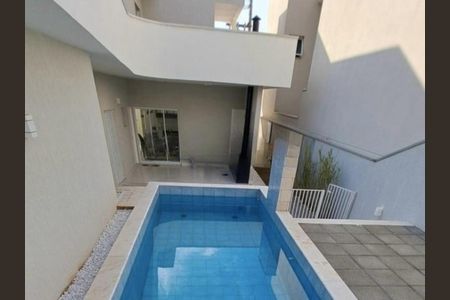 Casa de condomínio à venda com 198m², 3 quartos e 4 vagasFoto 01