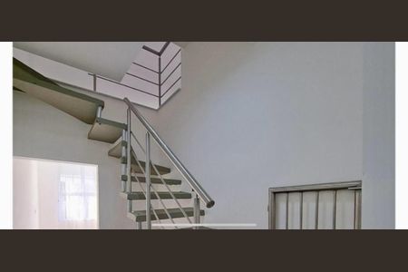 Casa de condomínio à venda com 198m², 3 quartos e 4 vagasFoto 01