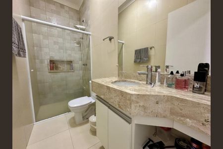 Casa de condomínio à venda com 198m², 3 quartos e 4 vagasFoto 01