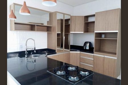 Casa de condomínio à venda com 198m², 3 quartos e 4 vagasFoto 01