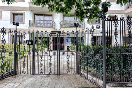 Apartamento à venda com 132m², 3 quartos e 2 vagas Apartamento à venda com 132m², 3 quartos e 2 vagasFachada