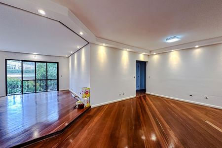 Apartamento à venda com 132m², 3 quartos e 2 vagas Apartamento à venda com 132m², 3 quartos e 2 vagasSala de Jantar