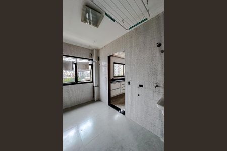 Apartamento à venda com 132m², 3 quartos e 2 vagas Apartamento à venda com 132m², 3 quartos e 2 vagasÁrea de Serviço