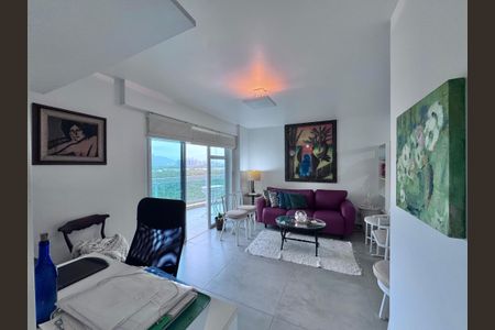 Apartamento para alugar com 79m², 1 quarto e 1 vaga Apartamento para alugar com 79m², 1 quarto e 1 vagaSala