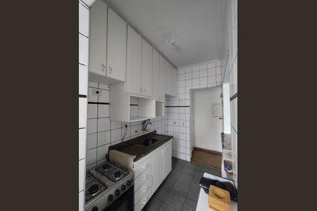Apartamento à venda com 64m², 3 quartos e 2 vagasCozinha