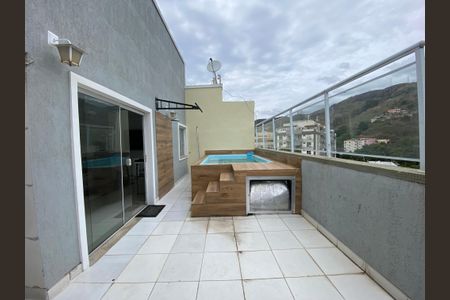 Apartamento à venda com 114m², 3 quartos e 2 vagasPiscina