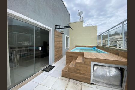 Apartamento à venda com 114m², 3 quartos e 2 vagasPiscina