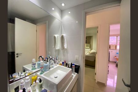 Apartamento à venda com 114m², 3 quartos e 2 vagasBanheiro