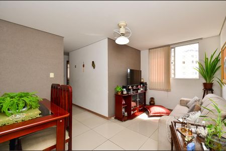 Sala de apartamento à venda com 3 quartos, 75m² em São Paulo, Belo Horizonte