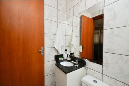 Apartamento à venda com 75m², 3 quartos e 1 vaga Apartamento à venda com 75m², 3 quartos e 1 vagaBanheiro Suíte