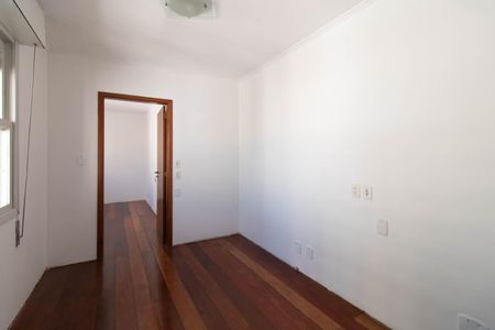 Apartamento à venda com 93m², 4 quartos e sem vagaCorredor