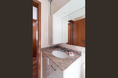 Apartamento à venda com 93m², 4 quartos e sem vagaBanheiro Social