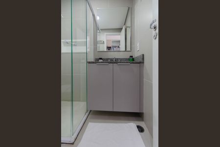 Banheiro de kitnet/studio à venda com 1 quarto, 34m² em Vila Mariana, São Paulo