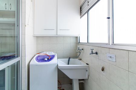 Apartamento à venda com 70m², 2 quartos e 1 vagaÁrea de Serviço