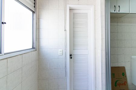 Apartamento à venda com 70m², 2 quartos e 1 vagaBanheiro de Serviço